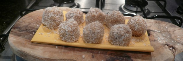 Raw Snowflake Energy Balls